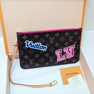 ✨️💎New. Authentic Louis Vuitton Neverfull pouch wristlet limited edition clutch